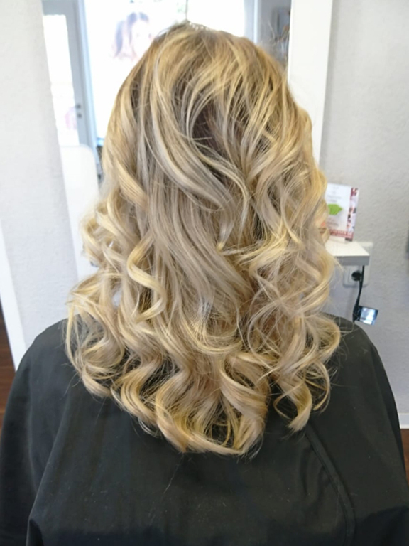 Blonde locken